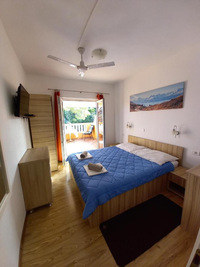 Apartments Vinko Sobra エクステリア 写真